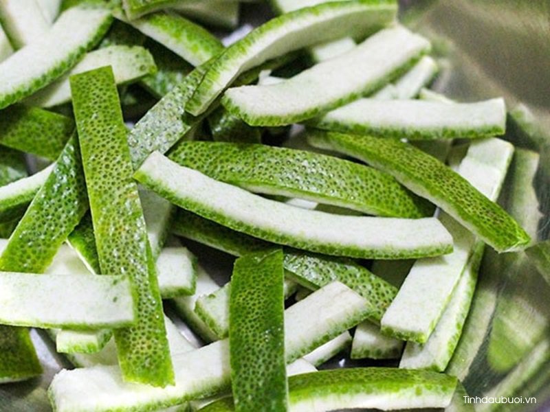 Tắm vỏ bưởi mang lại những lợi ích gì? tam vo buoi mang lai nhung loi ich gi