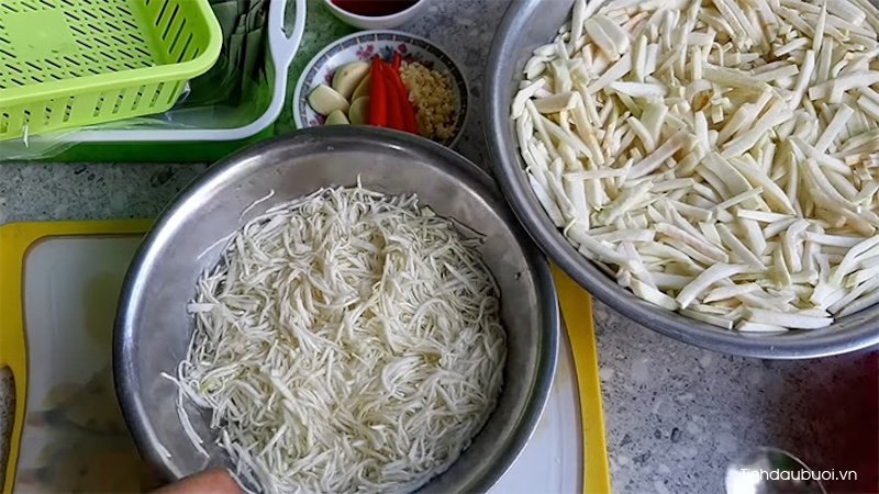 cach lam nem chua chay bang vo buoi